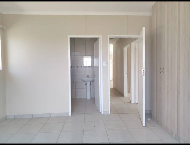 3 BEDROOM TOWNHOUSE FOR SALE IN WATERKLOOF AH